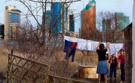 85% беднейших казахстанцев проживает в больших семьях