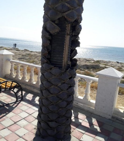 Деталь «Кобыза» вновь исчезла c набережной Актау