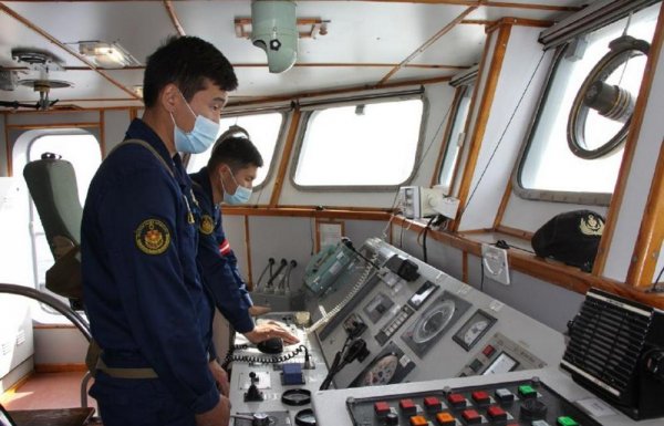 Сбор-поход по Каспию: Военные моряки проводят учения