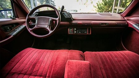 Как выглядел автомобиль Динмухамеда Кунаева: появились уникальные фотографии