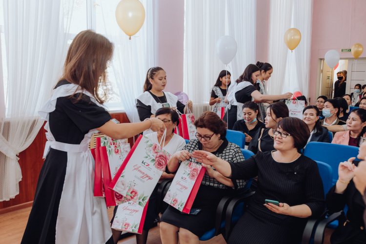 Дань уважения к важнейшей профессии 