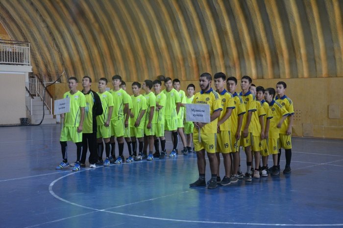 Областной турнир по юнифайд-мини-футболу и мастер класс по боксу провели для особенных детей в Актау