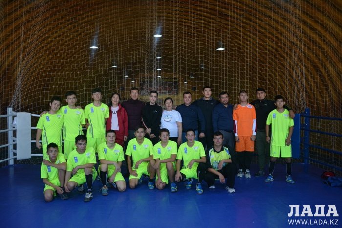 Областной турнир по юнифайд-мини-футболу и мастер класс по боксу провели для особенных детей в Актау