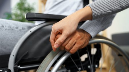Новое пособие и права людей с инвалидностью - Токаев подписал закон