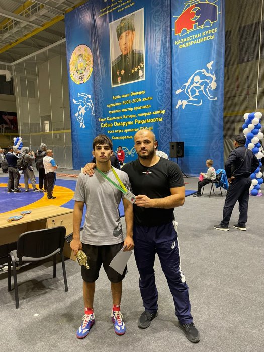 Борцы из Актау завоевали три медали на международном турнире в Туркестане