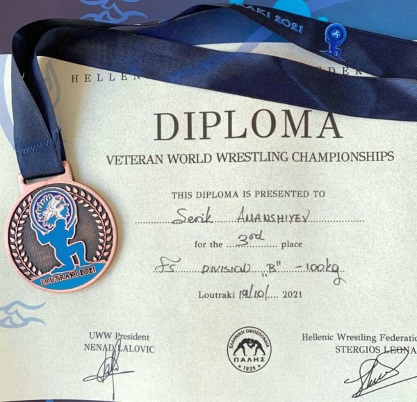 Палуан из Актау взял «бронзу» на чемпионате мира в Греции