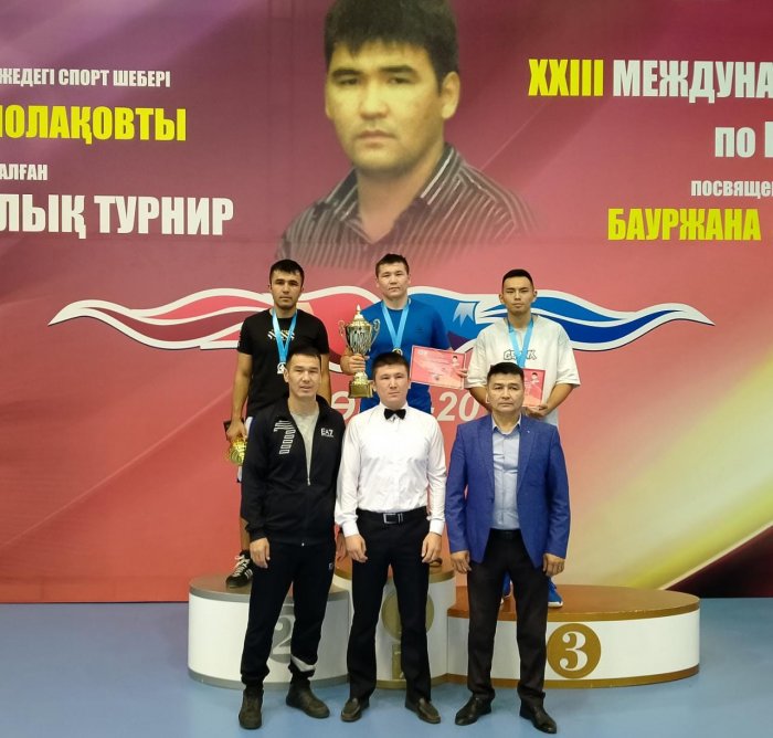 Боксёры из Мангистау завоевали весь комплект медалей на международном турнире