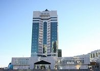 Кабмин Казахстана утвердил повышение зарплат бюджетникам с 1 января 2022 года