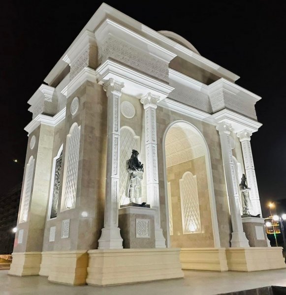Триумфальная арка в Актау! Новый архитектурный объект появился в городе