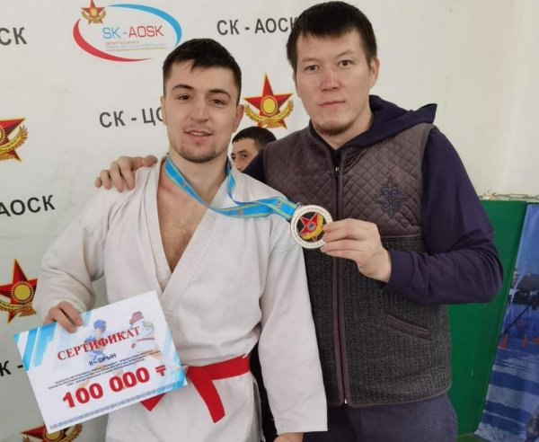 Актауский рукопашник взял «серебро» на республиканском турнире