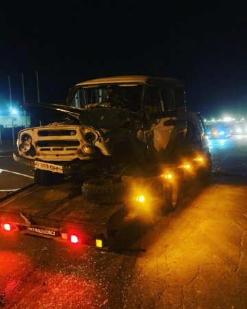 Столкнувшегося с автобусом водителю УАЗа потребовалась медицинская помощь в Актау