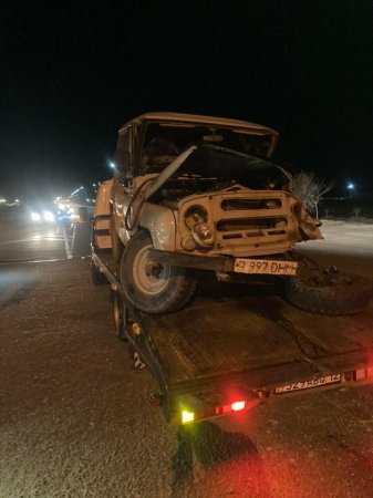 Столкнувшегося с автобусом водителю УАЗа потребовалась медицинская помощь в Актау