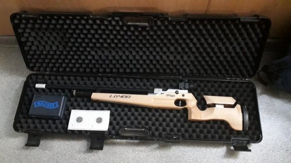 Парастрелок из Актау на соревнованиях просит винтовку у соперников