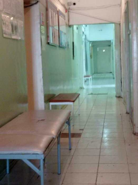 Жители Актау пожаловались на ужасное состояние здания управления координации занятости и социальных программ Мангистауской области