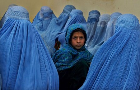 Талибы придумали приемлемую одежду для жительниц Афганистана