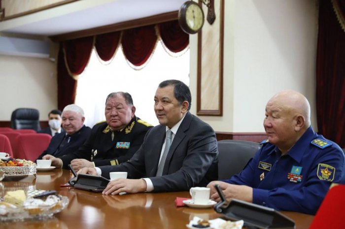 В Актау открыли Аллею Победы