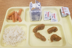 Бывший заключенный сравнил школьный и тюремный обеды и пожалел детей