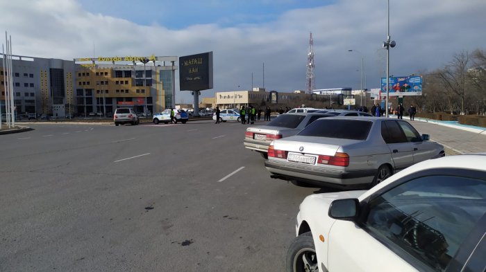 Митинг продолжается: На площади Ынтымак в Актау установили еще одну юрту и биотуалеты