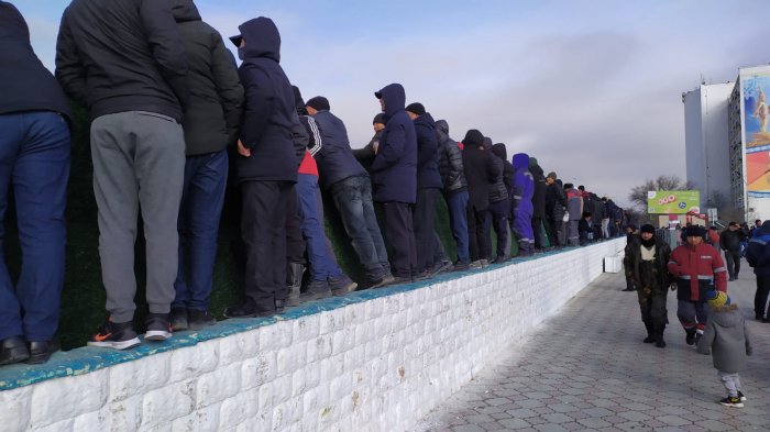 Митинг продолжается: На площади Ынтымак в Актау установили еще одну юрту и биотуалеты