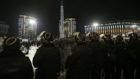 МВД о ночных беспорядках в Казахстане: Задержаны более 200 человек 