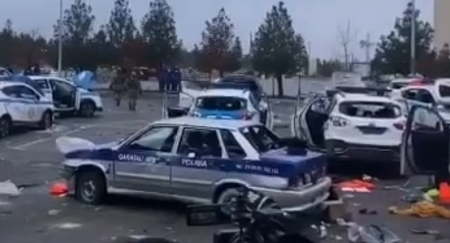 Почти 350 полицейских авто уничтожено в ходе беспорядков в Казахстане – МВД