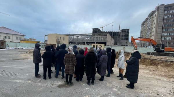 Ни школ, ни детских садов: прекратить застройку требуют жители 16 микрорайона в Актау