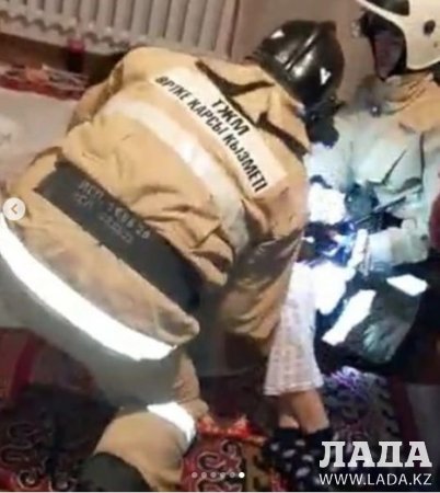 Мать при маленьком ребёнке пыталась покончить жизнь самоубийством в Мангистау