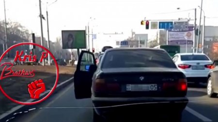 Плевавшегося на дороге водителя BMW наказали в Алматы