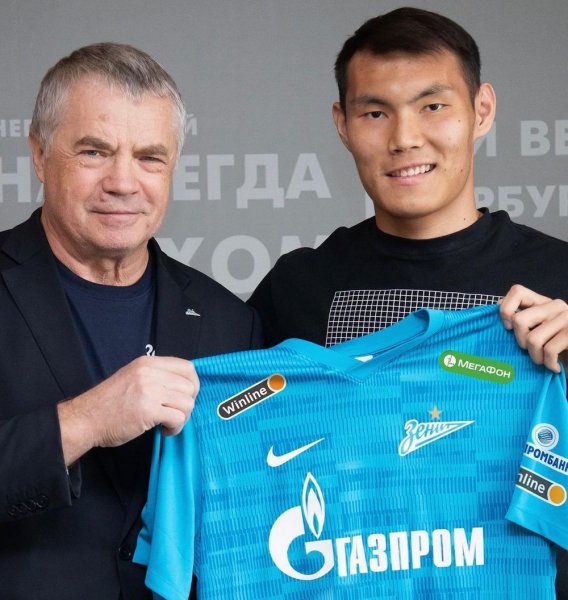 Наши люди в «Зените»! Экс-футболист «Каспия» будет играть в российской команде