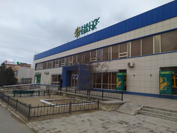 В обменниках и банках Актау перестали продавать валюту