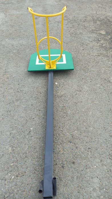 На набережной Актау начали устанавливать тренажёры для людей с ограниченными возможностями