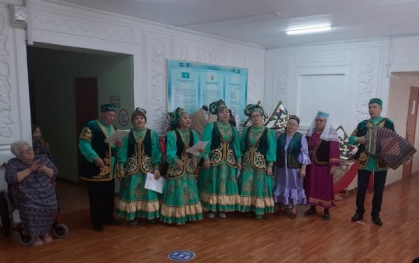 Да здравствует Амал! Татарский центр дал концерт для Дома престарелых
