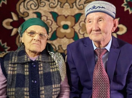 Ему 80, ей 75: необычную свадьбу сыграли в доме престарелых в Шымкенте