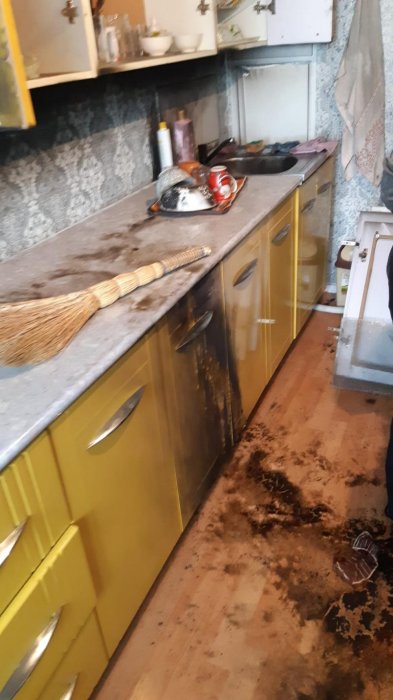 Ковёр стал причиной возгорания в одной из квартир в Актау