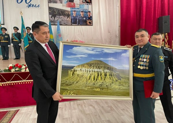 Воинская часть в Актау отметила 60-летие