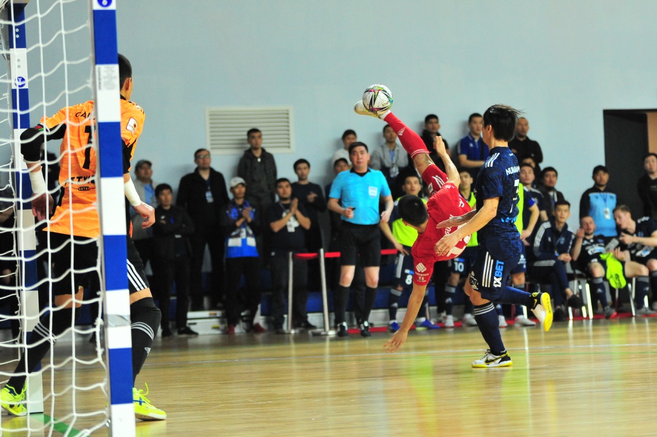 В Актау футзальный «Каспий» переиграл самый титулованный клуб Казахстана