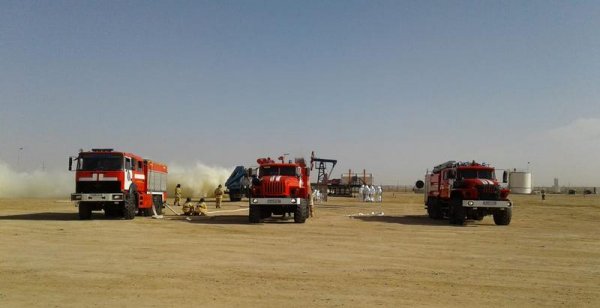 «Борьба с нефтегазовым фонтаном»: Масштабные учения прошли на месторождении в Мангистау