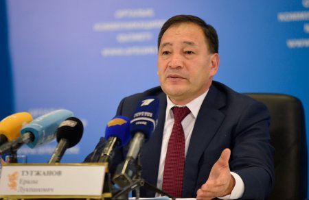 Казахстан пока не собирается открывать сухопутную границу с Россией