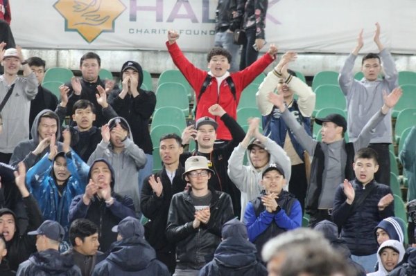 Футболисты «Каспия» уступили «Кайрату»