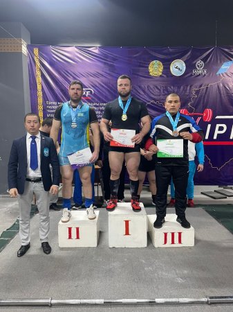 Мангистауские тяжелоатлеты привезли медали с чемпионата страны по пауэрлифтингу