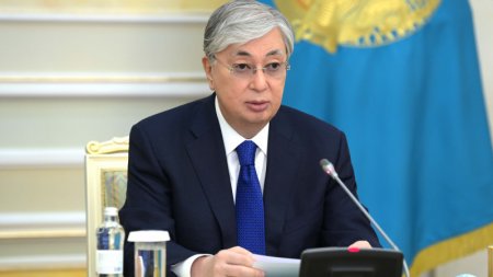 Неполный рабочий день: Президент Токаев подписал новый закон