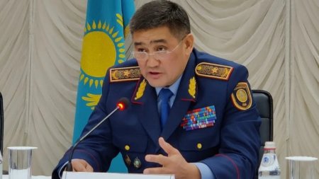 Глава МВД уволил из полиции генерала Серика Кудебаева
