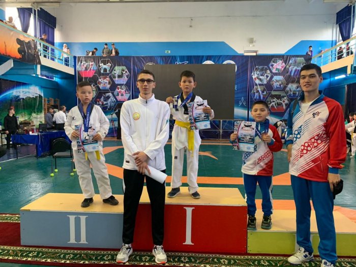 Юные тхэквондисты из Актау завоевали 17 медалей на международном турнире