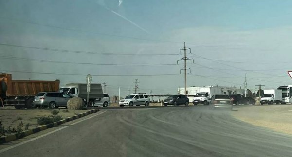 Водители жалуются на пробки в пригороде Актау