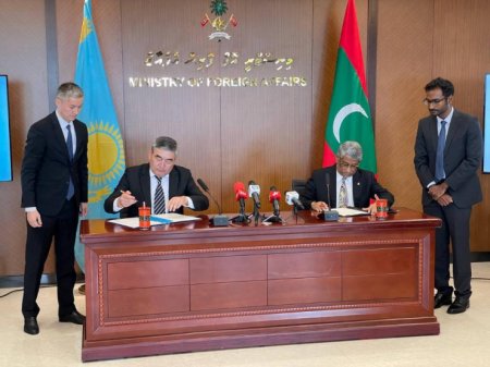 Казахстан и Мальдивы подписали соглашение о безвизовом режиме
