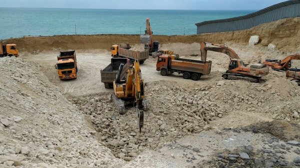 Акимат Актау не ответил на вопросы о строительстве в прибрежной зоне города