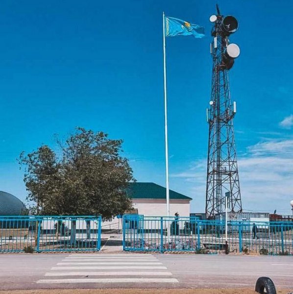 Аллею родному селу подарили выпускники в Мангистау