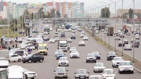 Количество и возраст автомобилей подсчитали в Казахстане