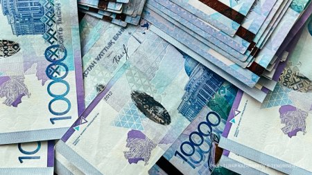 Более 9 миллиардов тенге заморожено на счетах "дочек" российских банков в Казахстане 