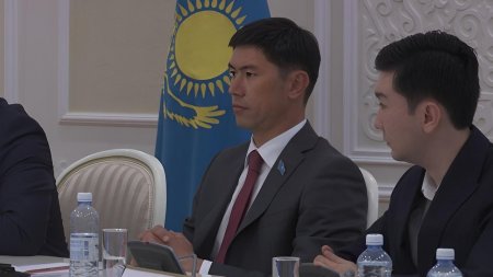 В Актау прошло региональное заседание экспертного клуба «Sarap» на тему «Конституционная реформа: казахстанский путь политической трансформации»